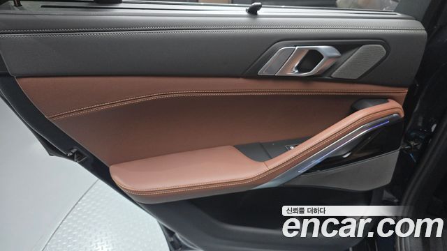 BMW X6 (G06) xDrive40i M Sport 2025 — фото 25