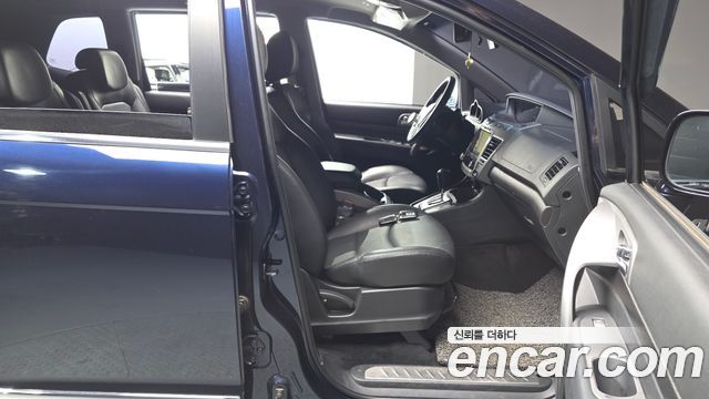 KG Mobility (SsangYong) Korando Turismo 4WD TX 9-seater 2019 — фото 10