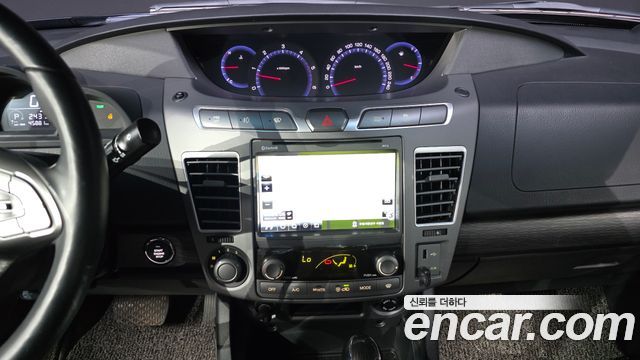 KG Mobility (SsangYong) Korando Turismo 4WD TX 9-seater 2019 — фото 14