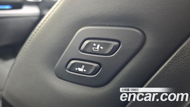 Hyundai Santa Fe Diesel 2.2 2WD Calligraphy 2021 — фото 35