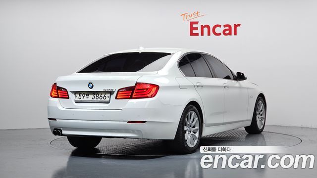 BMW 5 Series (F10) 528i 2012 — фото 2