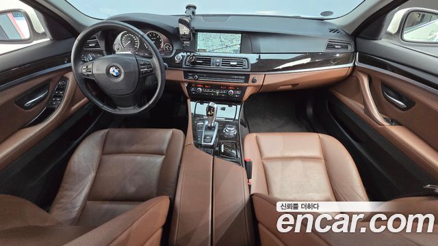 BMW 5 Series (F10) 528i 2012 — фото 7