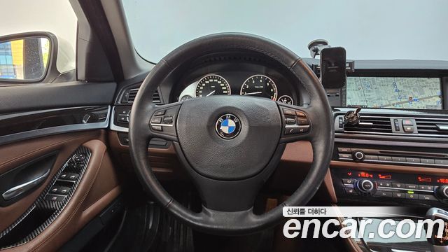 BMW 5 Series (F10) 528i 2012 — фото 16