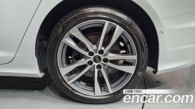 Audi A6 (C8) 45 TFSI Quattro Premium 2023 — фото 21
