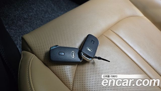 Kia K5 (III) 1.6 Turbo Prestige 2021 — фото 16