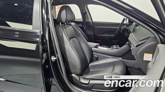 Hyundai Sonata Hybrid (DN8) Premium 2021 — фото 32