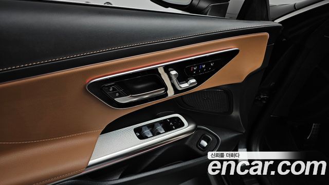 Mercedes-Benz CLE-Class (C236) CLE200 Cabriolet 2025 — фото 17