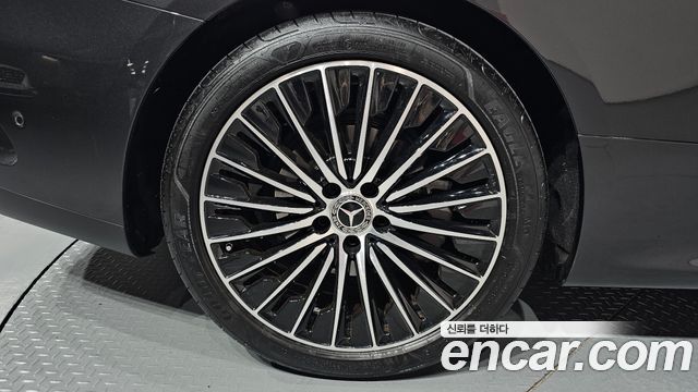 Mercedes-Benz CLE-Class (C236) CLE200 Cabriolet 2025 — фото 21