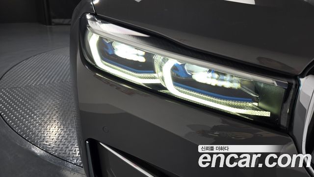 BMW 7 Series (G11) 740i Design Pure Excellence 2021 — фото 22