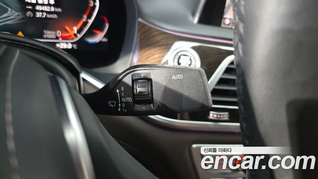 BMW 7 Series (G11) 740i Design Pure Excellence 2021 — фото 28