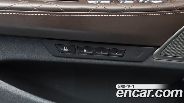BMW 7 Series (G11) 740i Design Pure Excellence 2021 — фото 30