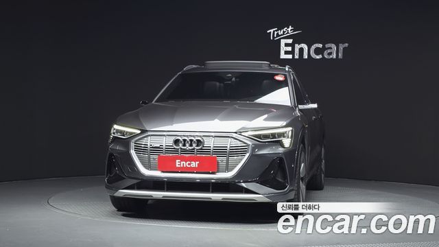 Audi e-tron 55 Quattro Sportback 2022 — фото 3