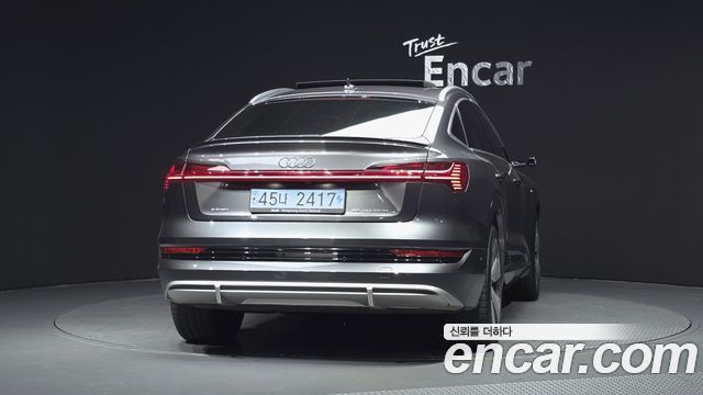 Audi e-tron 55 Quattro Sportback 2022 — фото 4