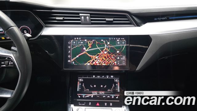 Audi e-tron 55 Quattro Sportback 2022 — фото 14