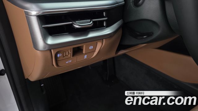 Hyundai Grandeur (GN7) 3.5 LPG 2WD Premium 2023 — фото 14