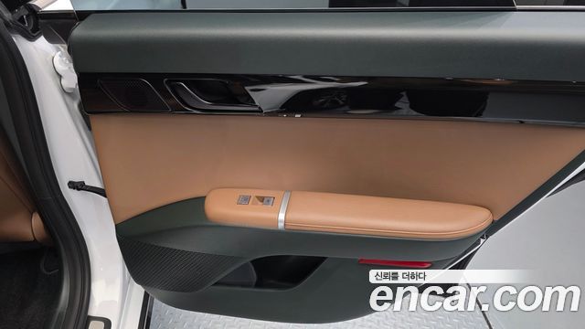Hyundai Grandeur (GN7) 3.5 LPG 2WD Premium 2023 — фото 25