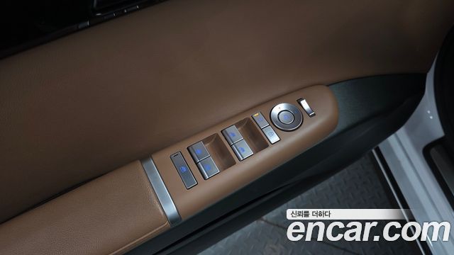 Hyundai Grandeur (GN7) 3.5 LPG 2WD Premium 2023 — фото 27