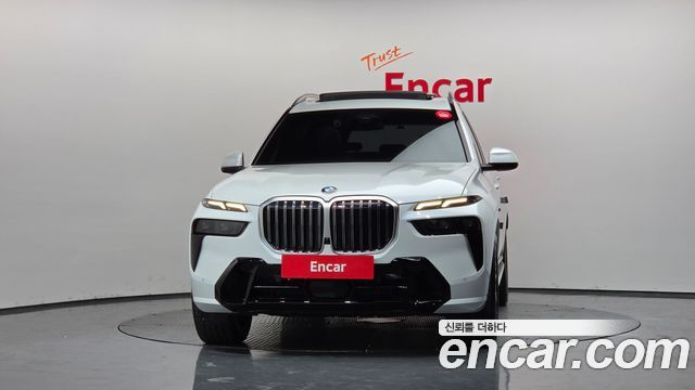 BMW X7 (G07) xDrive 40i M Sport 7STR 2025 — фото 3