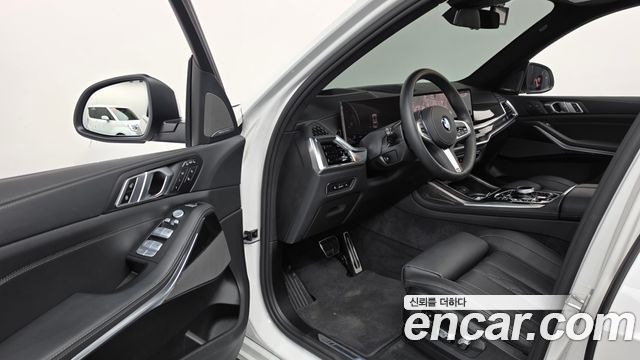 BMW X7 (G07) xDrive 40i M Sport 7STR 2025 — фото 10
