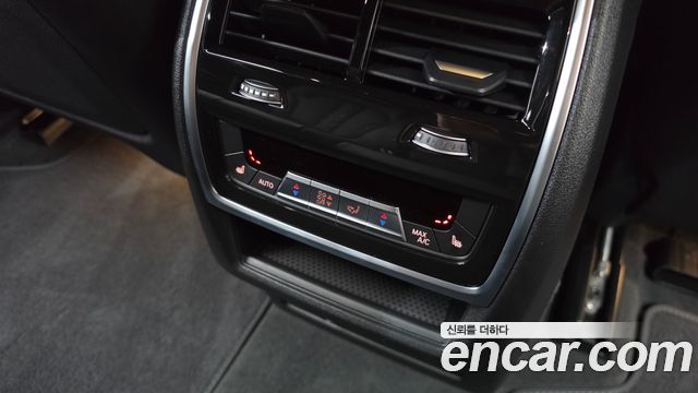 BMW X7 (G07) xDrive 40i M Sport 7STR 2025 — фото 34