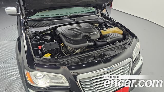 Chrysler 300C 3.6 AWD 2014 — фото 6