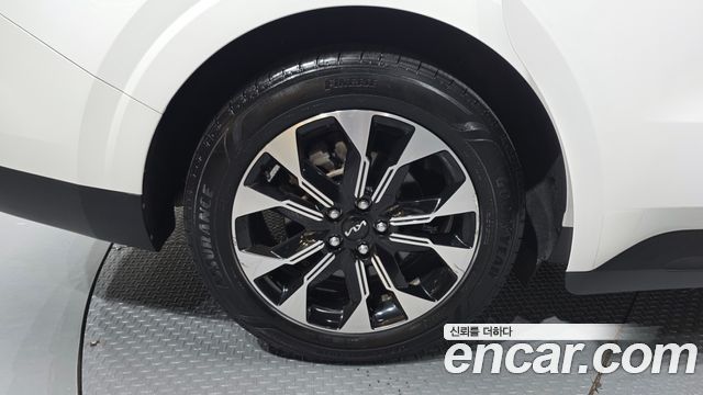 Kia Carnival (IV) Diesel 9-Seater Prestige 2023 — фото 5