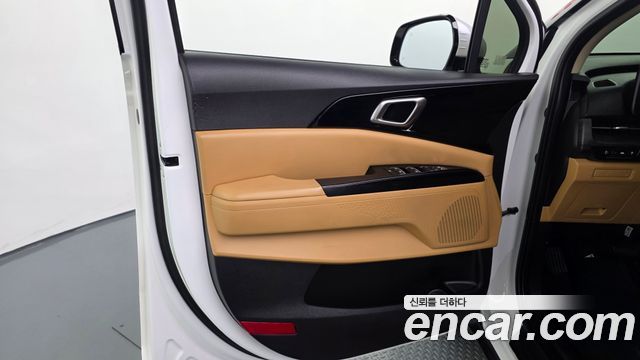 Kia Carnival (IV) Diesel 9-Seater Prestige 2023 — фото 30