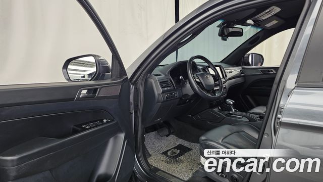 KG Mobility (SsangYong) Rexton Sports Khan Diesel 2.2 4WD Prestige 2023 — фото 10