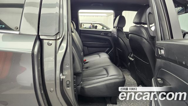 KG Mobility (SsangYong) Rexton Sports Khan Diesel 2.2 4WD Prestige 2023 — фото 12