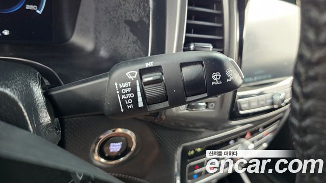 KG Mobility (SsangYong) Rexton Sports Khan Diesel 2.2 4WD Prestige 2023 — фото 19