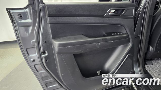 KG Mobility (SsangYong) Rexton Sports Khan Diesel 2.2 4WD Prestige 2023 — фото 25