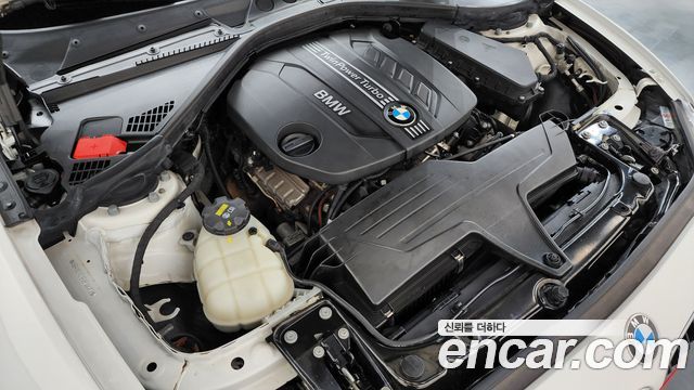 BMW 1 Series (F20) 118d Sport 5Door 2015 — фото 6