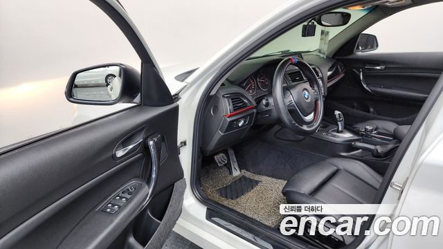 BMW 1 Series (F20) 118d Sport 5Door 2015 — фото 10