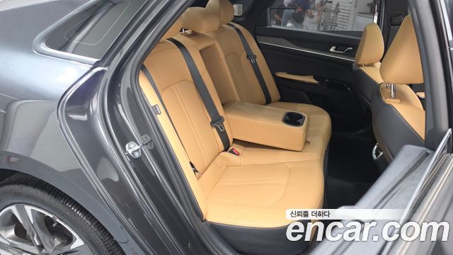 Kia K5 (III) 2.0 Noblesse 2023 — фото 11
