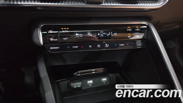 Kia K5 (III) 2.0 Noblesse 2023 — фото 30