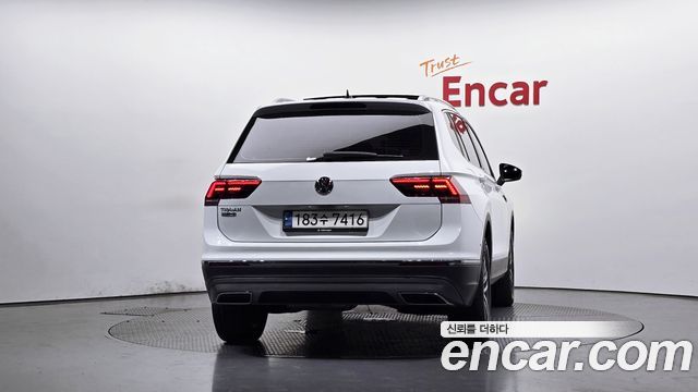 Volkswagen Tiguan Allspace 2.0 TDI Prestige 2020 — фото 4
