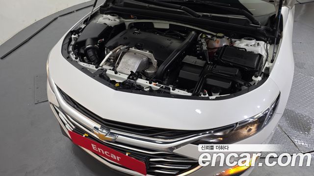 Chevrolet Malibu 2.0 Turbo LT Special 2021 — фото 6