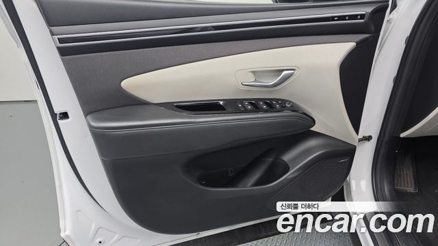 Hyundai Tucson (NX4) Gasoline 1.6 Turbo 2WD Inspiration 2022 — фото 24