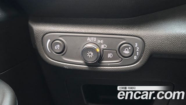 Chevrolet Trailblazer 1.3 Turbo 2WD Premier 2022 — фото 18