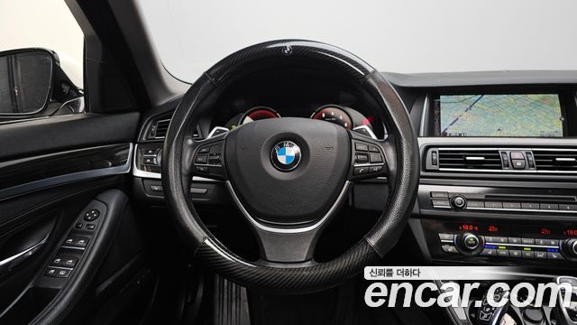 BMW 5 Series (F10) 528i Luxury Plus 2016 — фото 13