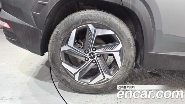 Hyundai Tucson (NX4) Gasoline 1.6 Turbo 4WD Inspiration 2022 — фото 5