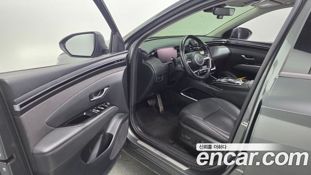 Hyundai Tucson (NX4) Gasoline 1.6 Turbo 4WD Inspiration 2022 — фото 10