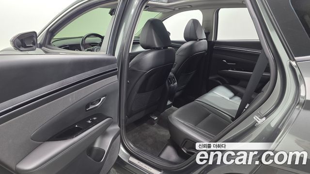 Hyundai Tucson (NX4) Gasoline 1.6 Turbo 4WD Inspiration 2022 — фото 12
