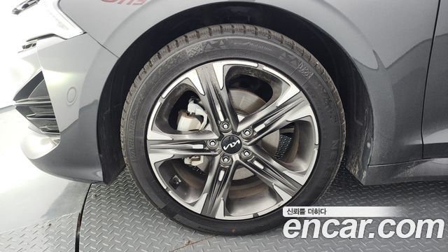 Kia K5 (III) 2.0 Prestige 2023 — фото 5