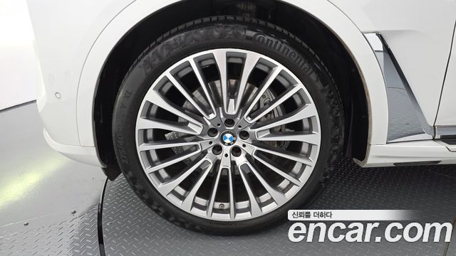 BMW X7 (G07) xDrive 40d Design Pure Excellence 7-Seater 2024 — фото 5