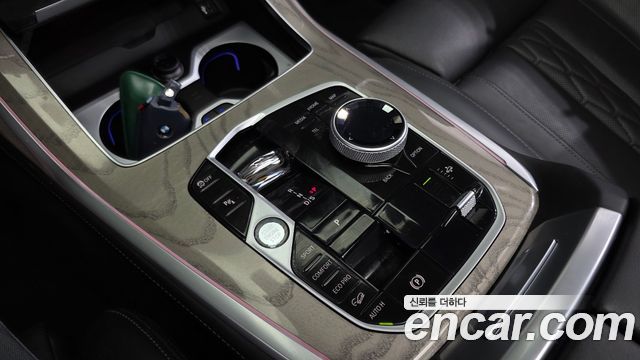 BMW X7 (G07) xDrive 40d Design Pure Excellence 7-Seater 2024 — фото 9