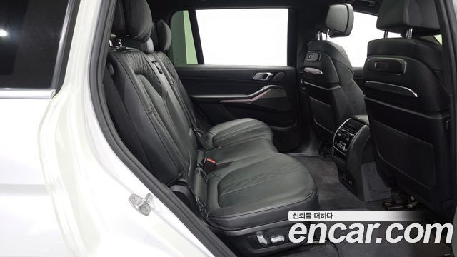 BMW X7 (G07) xDrive 40d Design Pure Excellence 7-Seater 2024 — фото 12