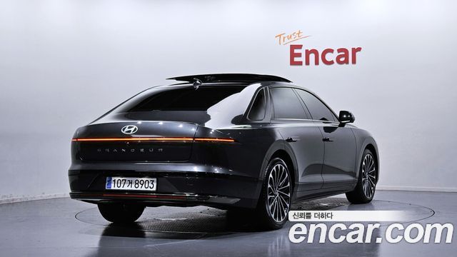 Hyundai Grandeur Hybrid (GN7) Calligraphy 2024 — фото 2