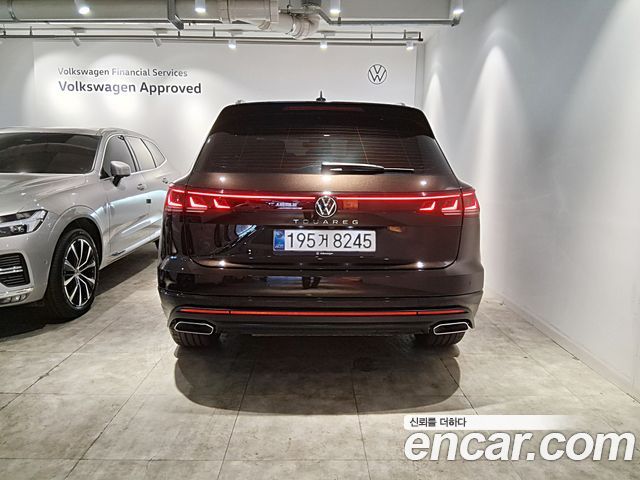Volkswagen Touareg (III) 3.0 TDI Prestige 2024 — фото 4