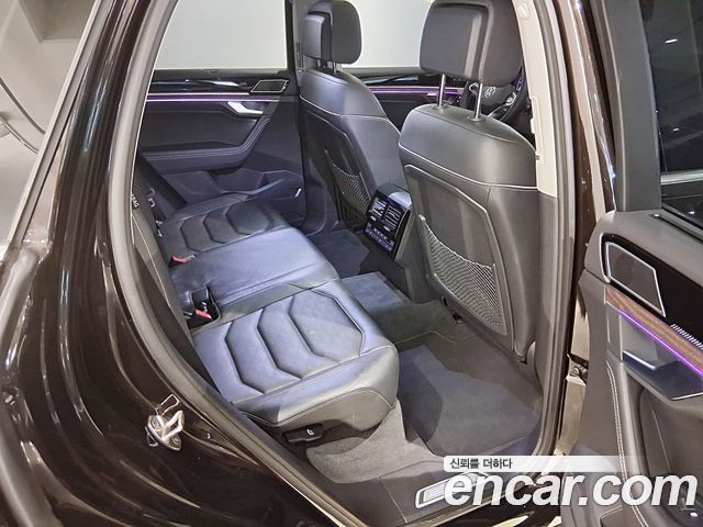 Volkswagen Touareg (III) 3.0 TDI Prestige 2024 — фото 15